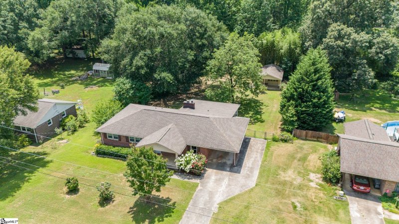 Colonial Hills, Taylors Community
