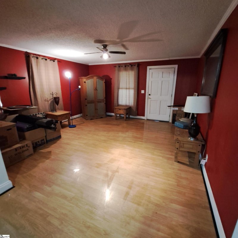 Property image 2 at 12 Blake Street, Greenville, SC 29605-4406