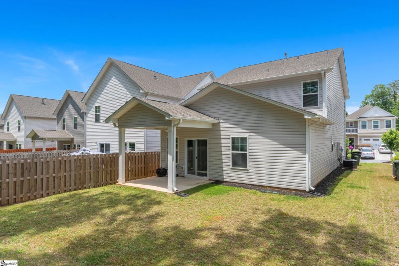 Property image 4 of 131 Highland Park Court in Highland Park, Easley, SC 29642