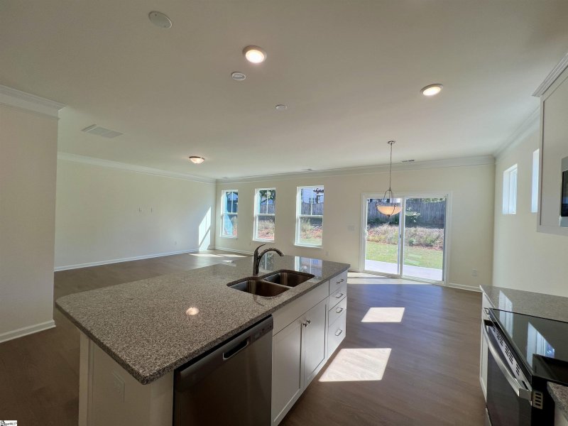 Property image 5 of 619 Werner Way in Bellevue, Greenville, SC 29611