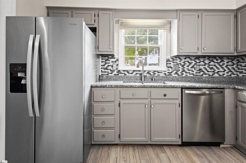 Property image 3 of 104 E Bay Court in Woodwind, Mauldin, SC 29644