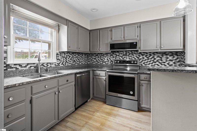 Property image 5 of 104 E Bay Court in Woodwind, Mauldin, SC 29644