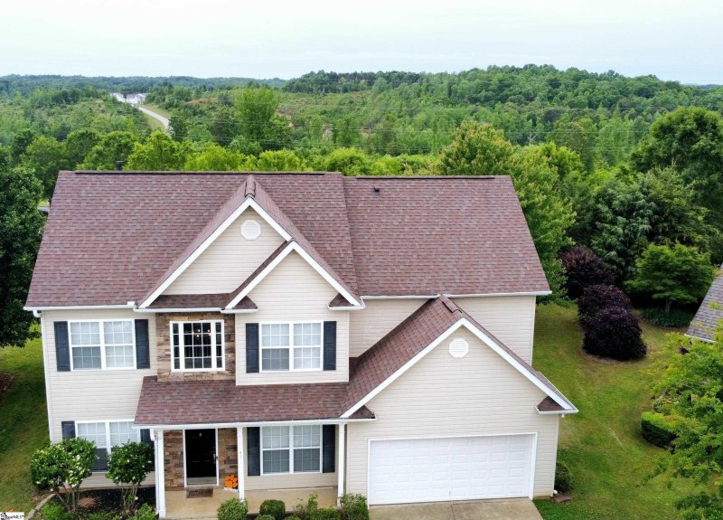 Property image 5 of 41 Hurshfield Court in Blue Ridge Plantation, Taylors, SC 29687