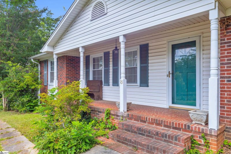 Property image 5 at 15 Jones Avenue, Greenville, SC 29601
