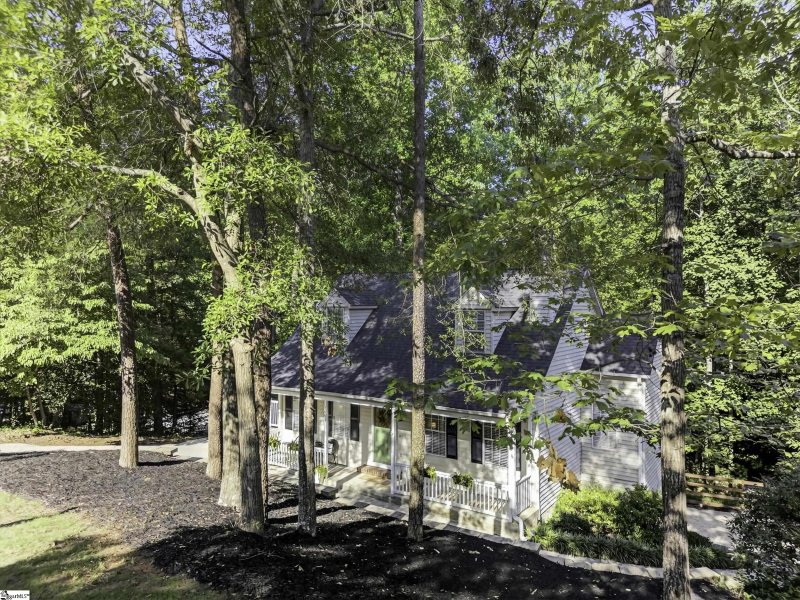 Property image 3 at 1601 Winding Way, Taylors, SC 29687