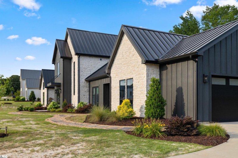 Property image 4 at 304 Waterford Fall Way, Simpsonville, SC 29681