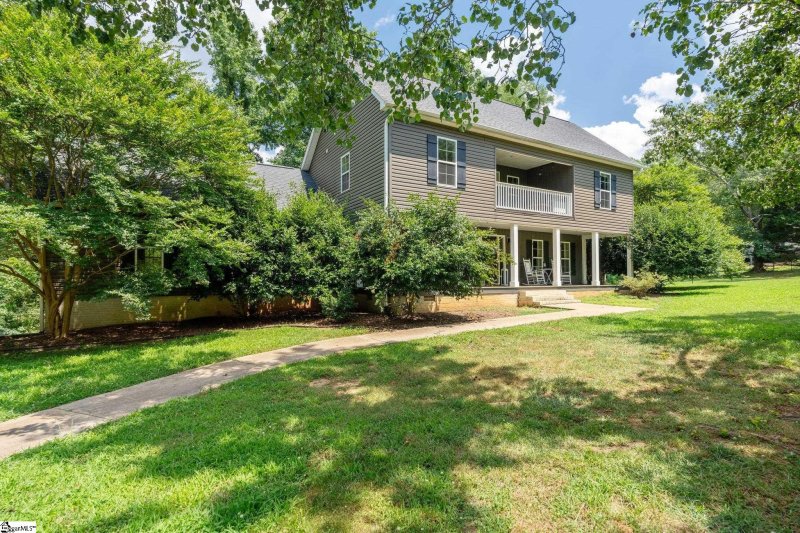 Property image 3 at 104 Williamsburg Drive, Greer, SC 29651