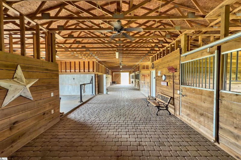 Property image 4 of 14 Andelusian Court in Saddlehorn, Pelzer, SC 29669