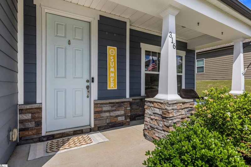 Property image 5 at 316 Blue Danube Drive, Simpsonville, SC 29681