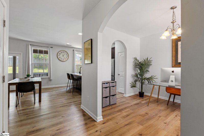 Property image 3 at 204 Summerlea Lane, Greer, SC 29651