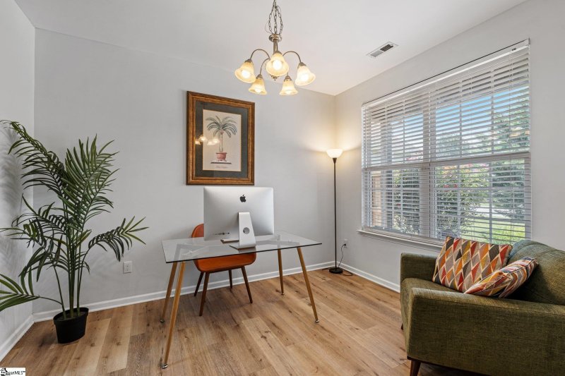 Property image 4 at 204 Summerlea Lane, Greer, SC 29651