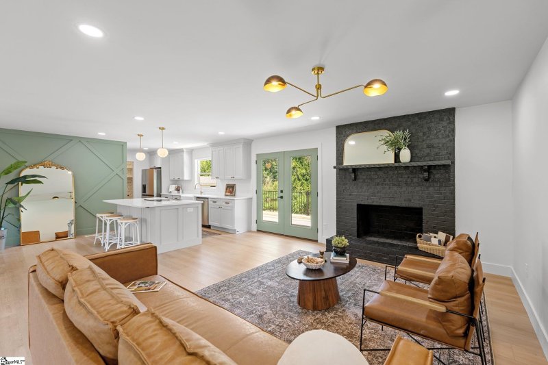 Huntington Wood, Spartanburg community