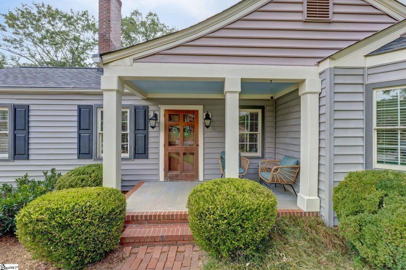 Property image 2 at 20 Sunset Drive, Greenville, SC 29605