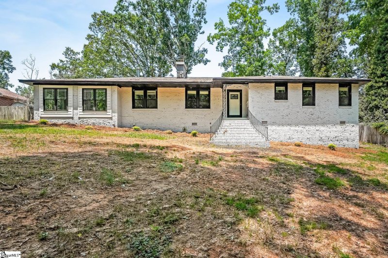 115 Tanglewood Drive