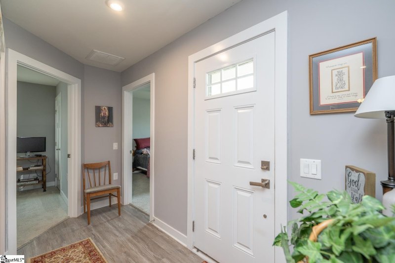 Property image 4 at 415 Edgehill Court, Greenville, SC 29617