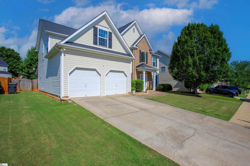 Property image 2 at 203 Ackerman Court, Greenville, SC 29607-6419