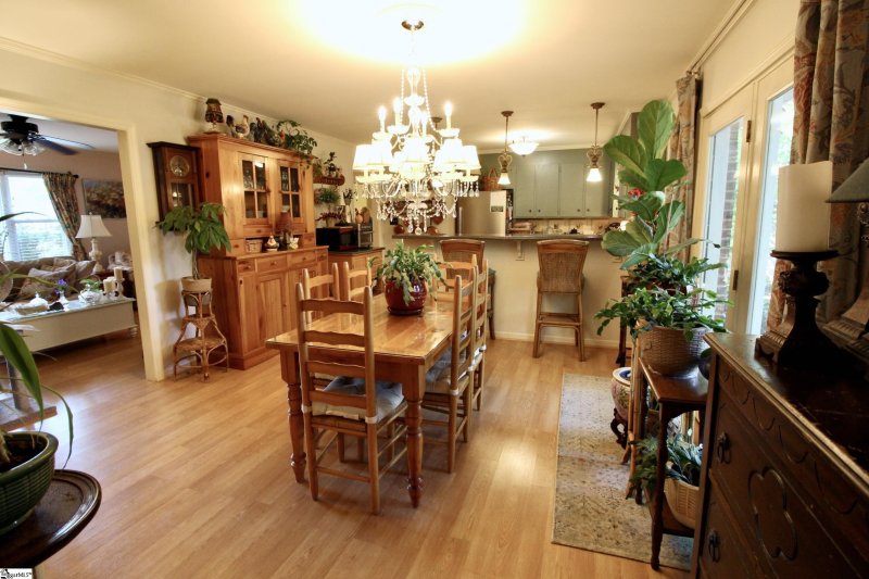 Property image 4 at 102 Coral Drive, Taylors, SC 29687