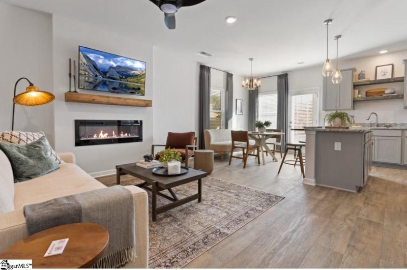 Property image 3 at 405 Heswall Court, Greenville, SC 29605