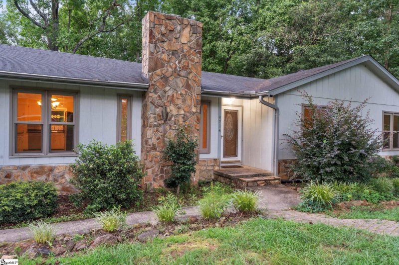 Property image 2 of 4214 Hembree Creek Road in Stonewall Woods, Anderson, SC 29625