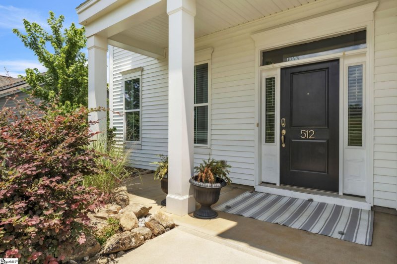 Property image 3 at 512 Ladysmith Drive, Simpsonville, SC 29681