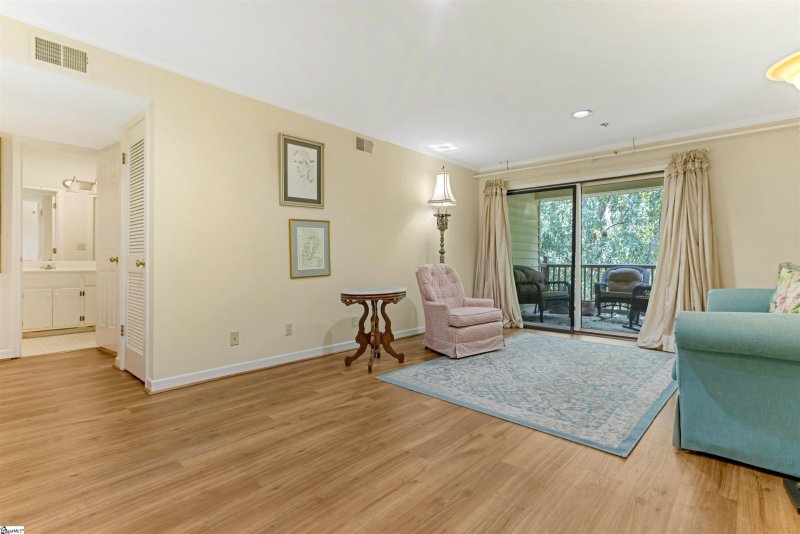 Property image 2 at 110 Swansgate Place, Greenville, SC 29605