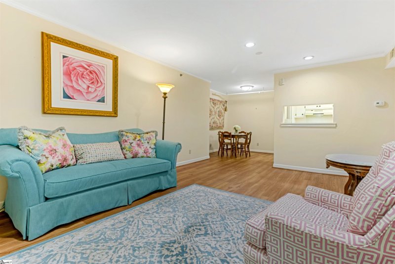 Property image 3 at 110 Swansgate Place, Greenville, SC 29605