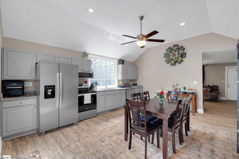 Property image 3 at 101 Nalley Street, Easley, SC 29640