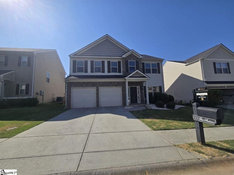 Property image 3 at 319 Barrett Chase Drive, Simpsonville, SC 29680