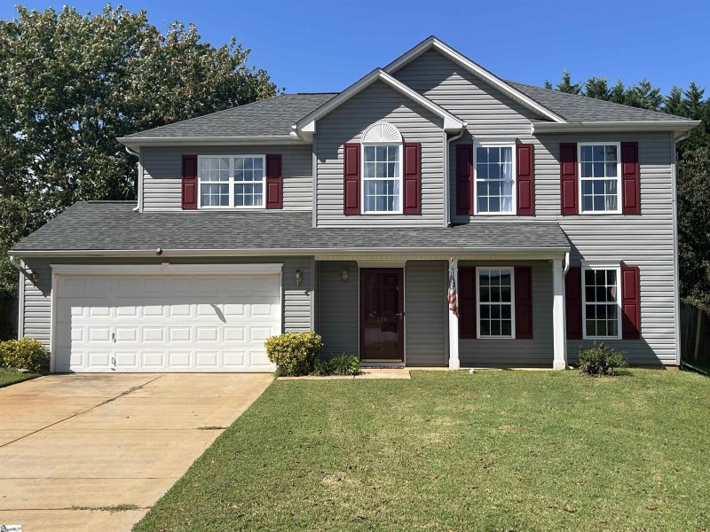 Property image 2 of 118 Moonshadow Court in Rogers Mill, Duncan, SC 29334