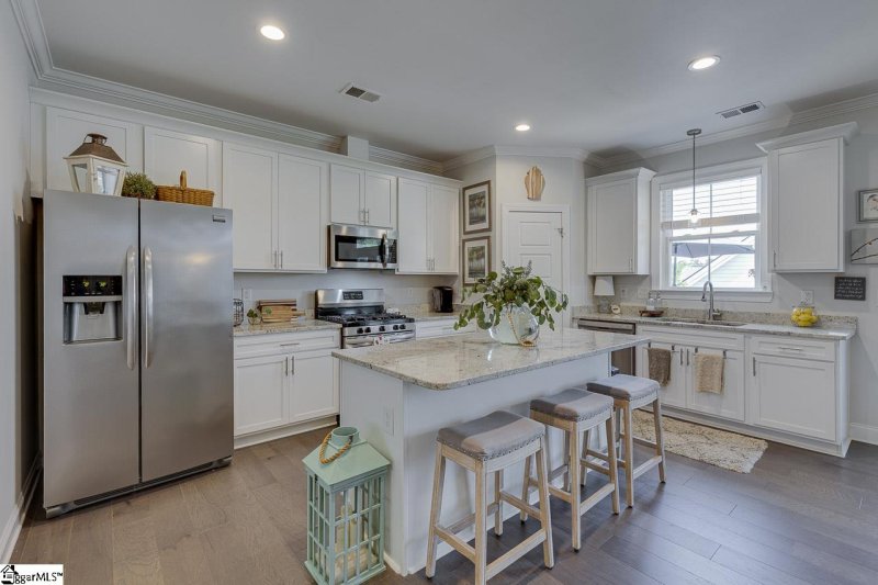 Property image 3 at 215 Rockpine Drive, Anderson, SC 29621