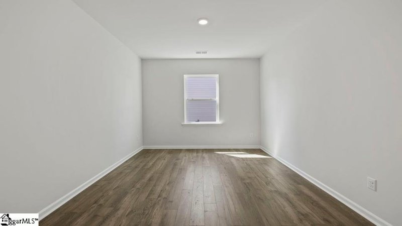 Property image 5 of 1045 Roleson Way in Hunters Ridge, Woodruff, SC 29388