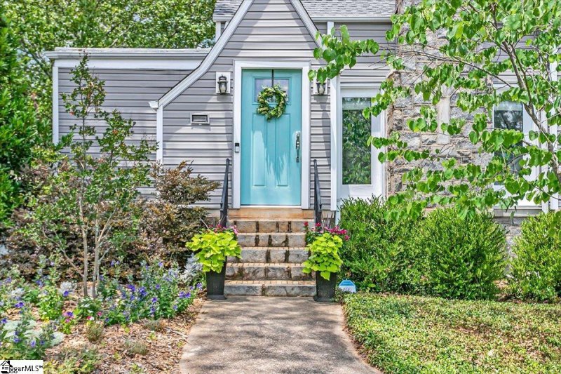 Property image 2 of 1003 Rutherford Road in Croftstone Acres, Greenville, SC 29609