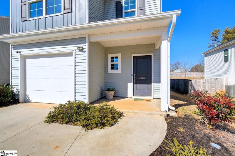 Property image 3 at 1212 Paramount Drive, Lyman, SC 29365