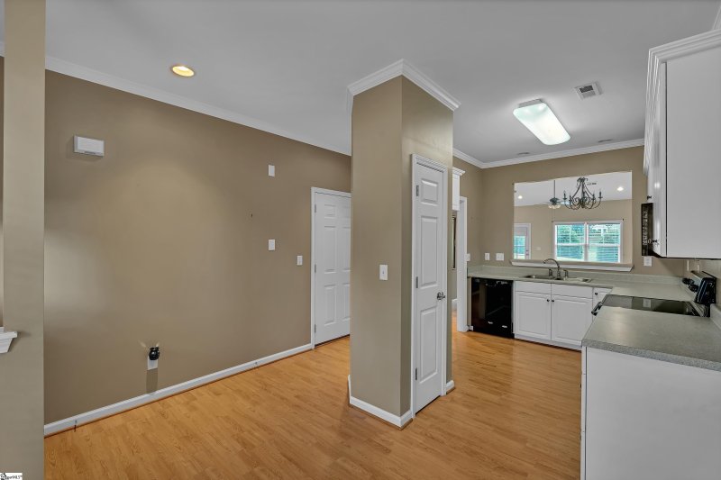 Property image 3 at 7 Rain Flower Drive, Greenville, SC 29615