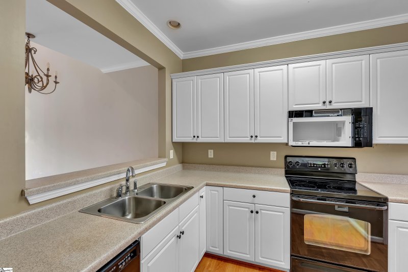 Property image 5 at 7 Rain Flower Drive, Greenville, SC 29615