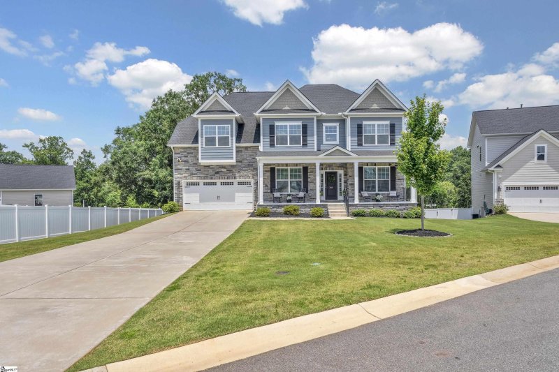 Property image 2 at 305 Spring Garden Way, Simpsonville, SC 29681