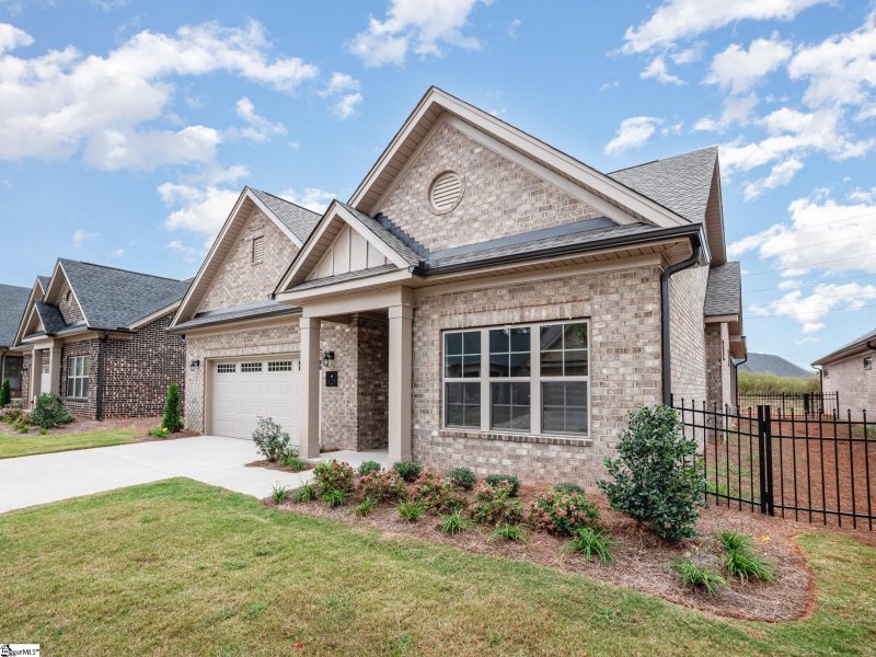 Property image 3 of 528 Lifescape Lane in Blaize Ridge, Greer, SC 29650