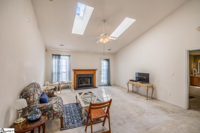 Property image 2 at 3 Amador Court, Simpsonville, SC 29680