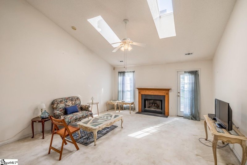 Property image 3 at 3 Amador Court, Simpsonville, SC 29680