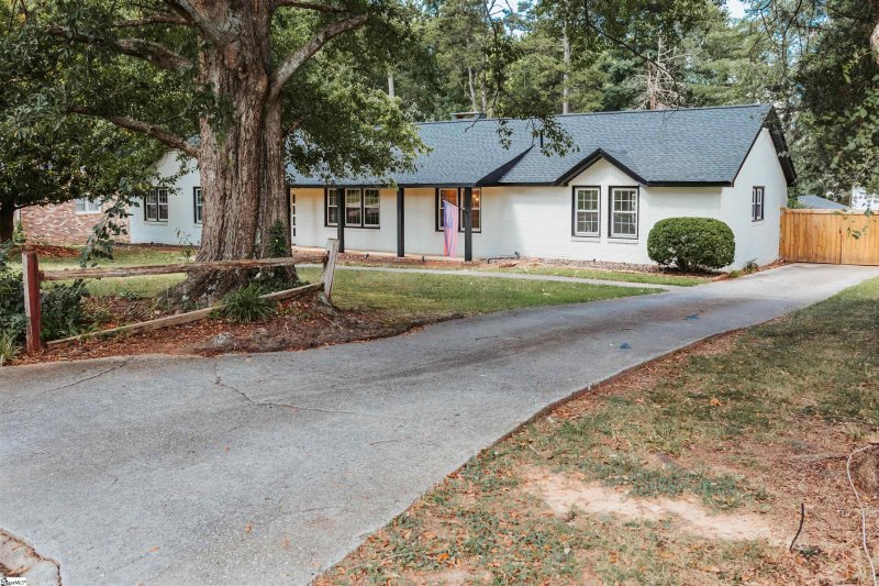 Property image 2 at 106 Stoneybrook Trail, Mauldin, SC 29662