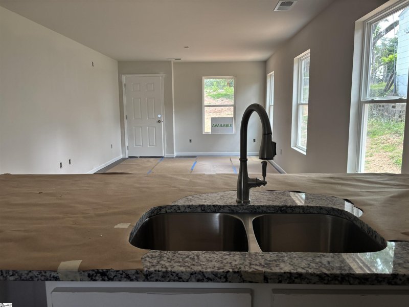 Property image 3 at 203 Ivydale Drive, Greenville, SC 29609