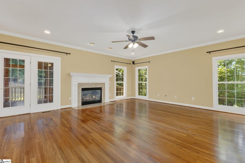 Property image 4 of 16 Woods Edge Court in Spaulding Farm, Greenville, SC 29615
