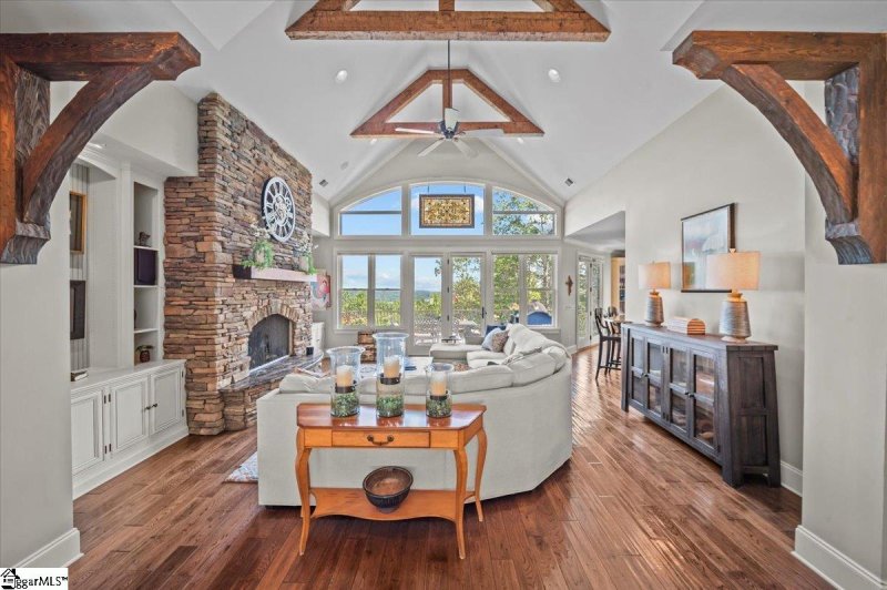 Property image 3 of 208 Buttercup Way in The Cliffs at Keowee Vineyards, Sunset, SC 29685