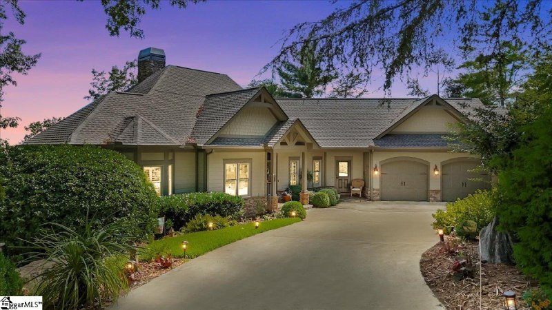 Property image 5 of 208 Buttercup Way in The Cliffs at Keowee Vineyards, Sunset, SC 29685