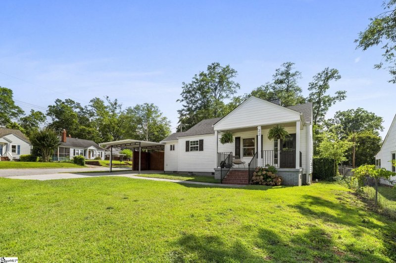 Property image 3 at 22 Sitka Avenue, Greenville, SC 29607