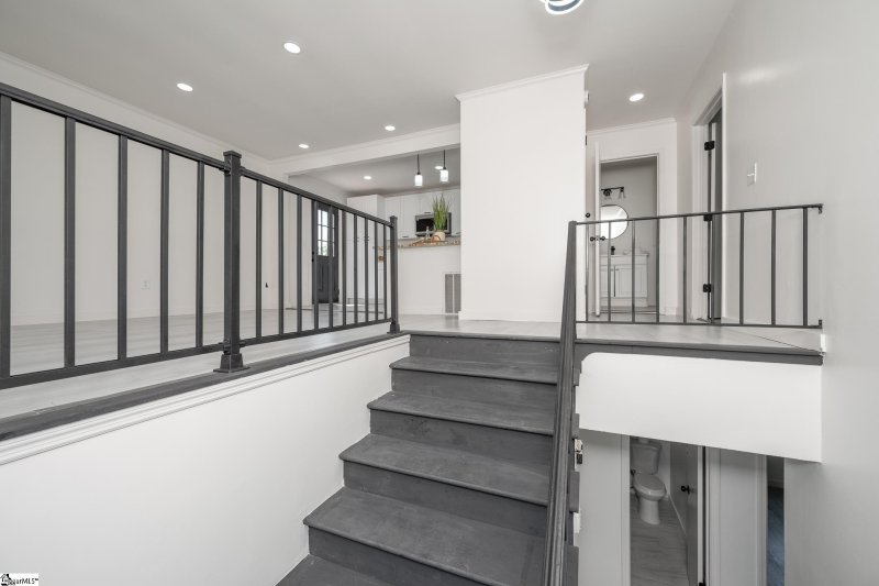 Property image 3 of 105 Foxhall Court in Whispering Pines, Easley, SC 29640