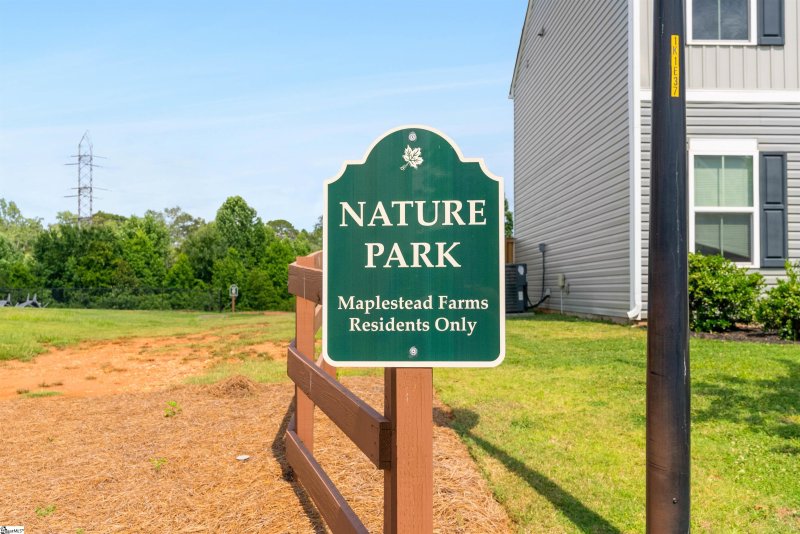 Property image 3 of 307 Maplestead Farms Court in Maplestead Farms, Greenville, SC 29617