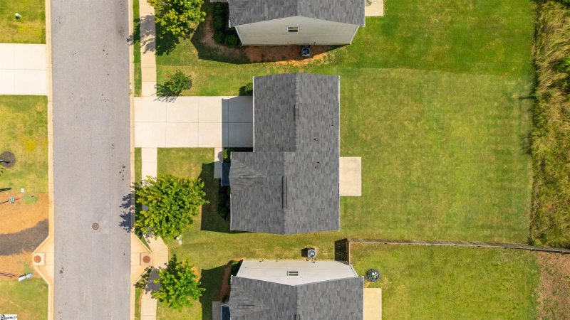 Property image 4 of 307 Maplestead Farms Court in Maplestead Farms, Greenville, SC 29617