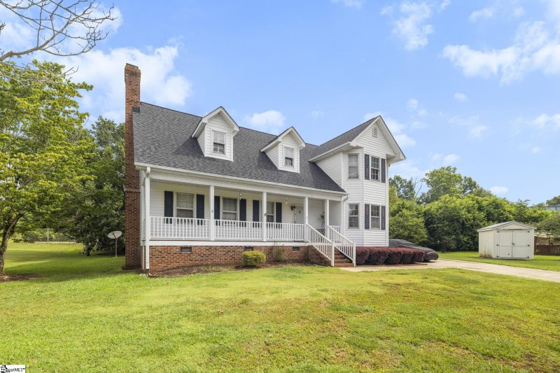 Property image 3 of 107 Barrington Court in Hollingsworth Trace, Easley, SC 29642