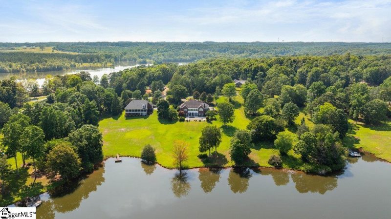 Property image 4 at 104 E Peninsula Drive, Laurens, SC 29360